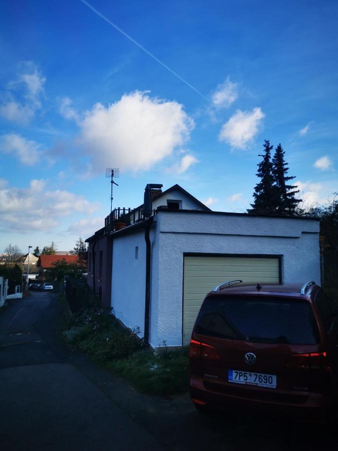 Apartments Zbraslav Praag Buitenkant foto